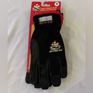SETWEAR Hothand gloves size small black NWT